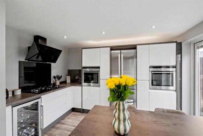 Kitchen_4.jpeg