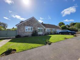 16, St Giles Close, Bridport DT6 6LQ
