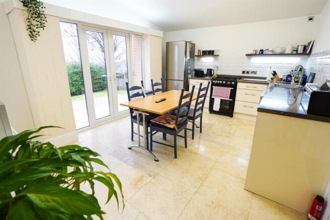 Family Dining Kitchen