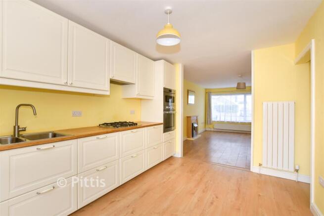 Kitchen/ Dining Area