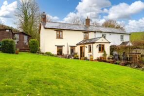 2, Meadow End Cottages, Road From Woolsgrove Cross To Cross Hill, Crediton EX17 4PH
