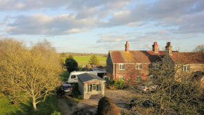 1, Foxcroft Cottages, Thakeham Road, Horsham RH13 8QD