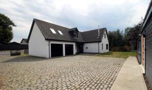Oakhall, Main Road, Forres IV36 2TF