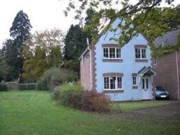 10, St Christophers Close, Aldershot GU12 4XF