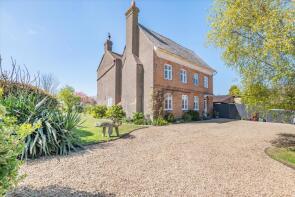 Tarrens Farm, Sandhurst Lane, Sandhurst, Gloucester GL2 9NP