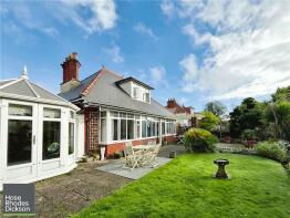 2, Beatrice Avenue, Shanklin PO37 6EN