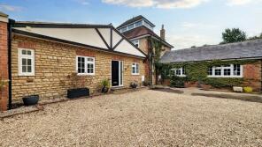 2 The Stables, The Priory, Road To Ivy Cottage, Milton Keynes MK19 7JJ