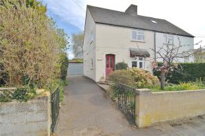 Shelsley, Farmhill Crescent, Stroud GL5 4BZ