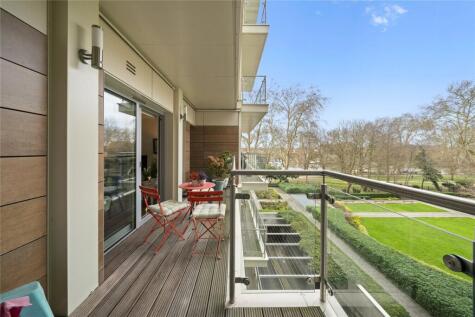 Henry Macaulay Avenue, Kingston upon Thames, KT2