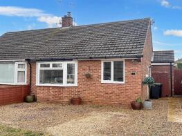 3, Stonelea Road, Northampton NN6 0AZ