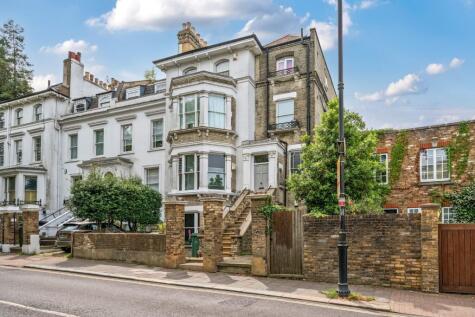 Hampstead Lane, Highgate, London, N6