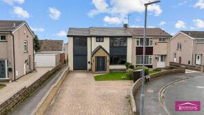 17, Lindrick Way, Illingworth, Halifax HX2 9QG