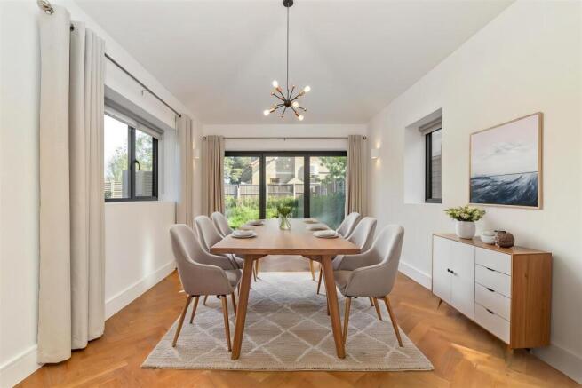 19Wildwood-35 - Dining Room - Standard - 5.jpg
