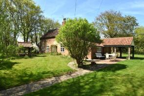 Smee Cottage, Sand Hills, Eccles-on-sea NR12 0SW