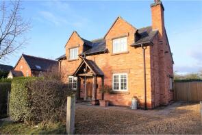 Clover House, Worthenbury Road, Church Shocklach, Malpas SY14 7BN