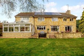 Cotswold House, Main Street, Brackley NN13 5RR