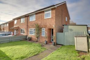 2, Pages Orchard, Sonning Common, Reading RG4 9LW