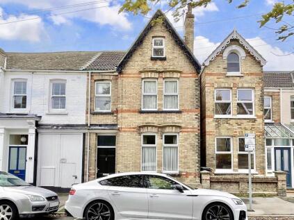 Avenue Road, Weymouth, DT4