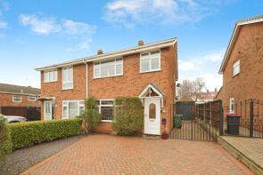 54, Nuthurst Crescent, Nuneaton CV10 9PJ