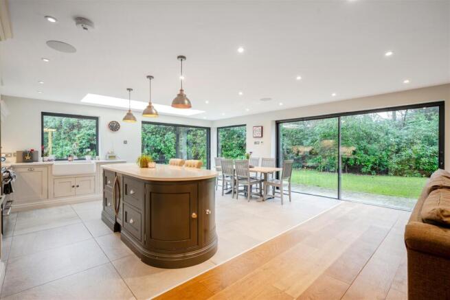 Kitchen/Breakfast Room