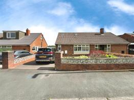 12, Bankfield Grove, Scot Hay, Newcastle ST5 6AR