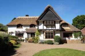 Franleen, Pine Walk, Leatherhead KT24 5AG