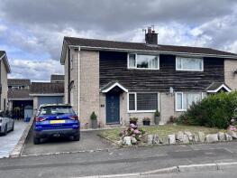 42, Wern Gifford, Abergavenny NP7 8RT