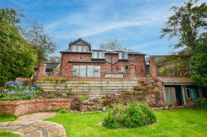 Weir View, Dough Bank, Droitwich WR9 0HN