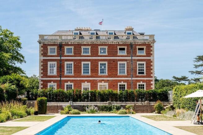 Residents Pool