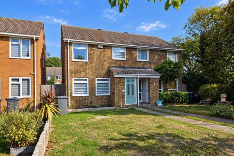 Spruce Walk, Lee-On-The-Solent