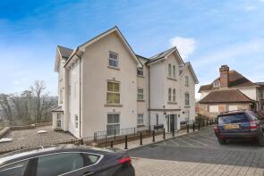 8, 33 Crabble Heights, London Road, Dover CT17 0SF