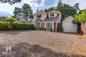 19, Redhill Drive, Bournemouth BH10 6AG