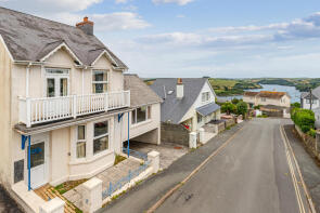 Belgravia, Raleigh Road, Salcombe TQ8 8BH