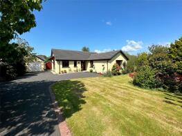 19, Paradise Park, Whitstone, Holsworthy EX22 6TQ