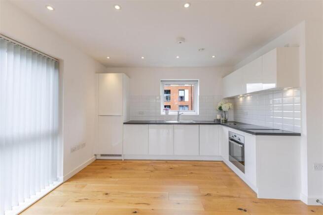 Kitchen 1.jpg