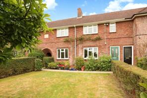 4, Bible Fields, Basingstoke RG25 2AN