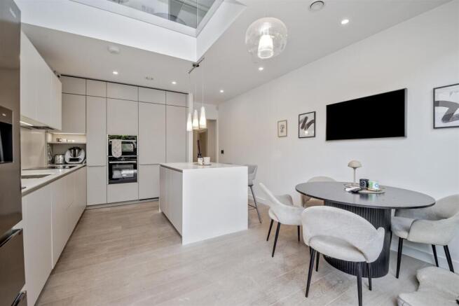 47GabrielSquare-45.jpg