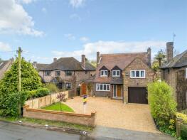 Coney Green, Coronation Road, Littlewick Green, Maidenhead SL6 3RA