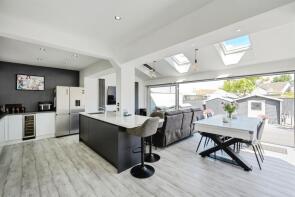 26, Heol Pen Y Scallen, Loughor, Swansea SA4 6SE
