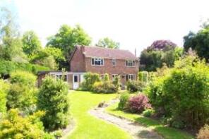 Larks Rising, Lower Barn Road, Ipswich IP8 3PY