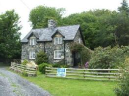 Bryn Tudur, Road From Pump House Northeastwards To Felin Bryn Gwyn, Tywyn LL36 9UA