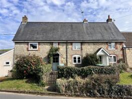 2, Springvale Cottages, Main Road, Newport PO30 3EP
