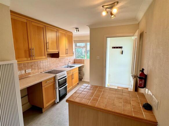 2 Porth Cova Kitchen