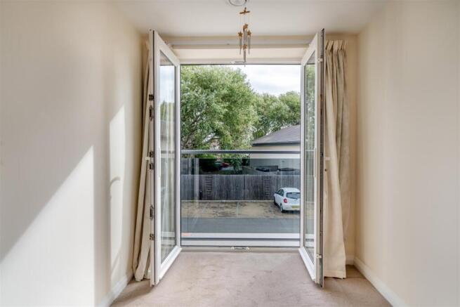 8661745-interior01.jpg