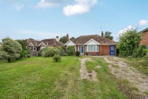 Miranda, Holbrook Road, Ipswich IP9 2RY