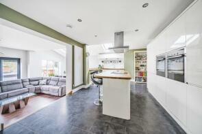 5, Westons, Beedon, Newbury RG20 8SL