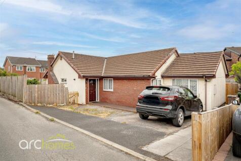 St. James Street, Westhoughton, BL5