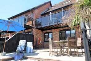 22, Endeavour Way, Hythe Marina Village, Southampton SO45 6DX