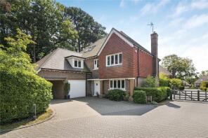 1 Langton House, Upper Station Gardens, Lewes BN8 4FG