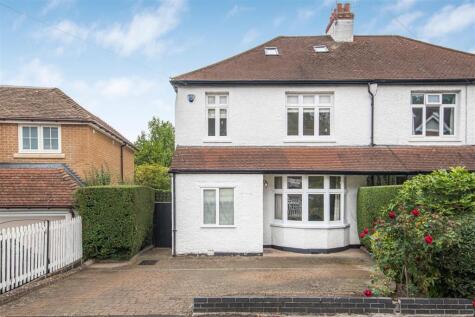The Crosspath, Radlett